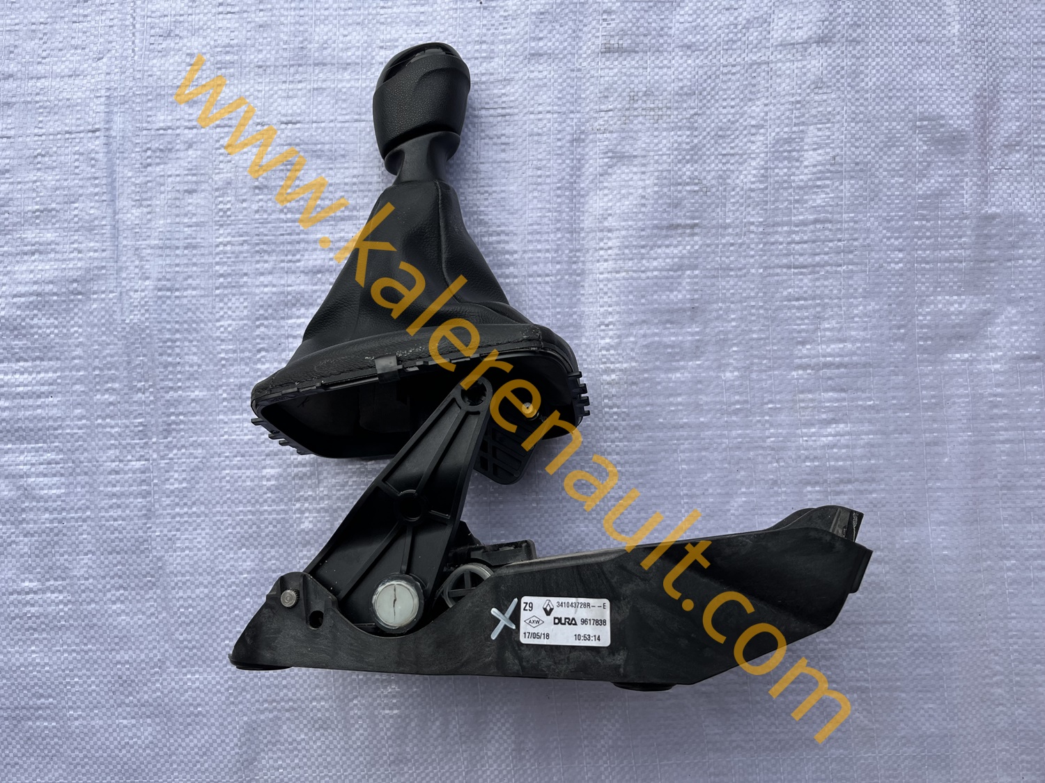 Renault Megane 4 Vites Kumanda Kolu 341043728R